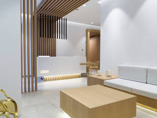 Ébano selects KRION to bring a sensation of wellbeing to Clínica Dental Jordá, KRION® Porcelanosa Solid Surface KRION® Porcelanosa Solid Surface Commercial spaces