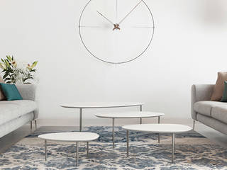 Living Room Wall Styling, Just For Clocks Just For Clocks Salas de estilo moderno Metal