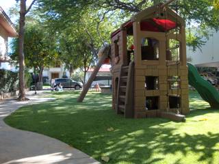 Área para niños, Arte Verde - Favor de pisar el césped Arte Verde - Favor de pisar el césped Commercial spaces