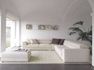 The Minimalist's Living Room, Spacio Collections Spacio Collections ВітальняДивани та крісла Текстильна Білий