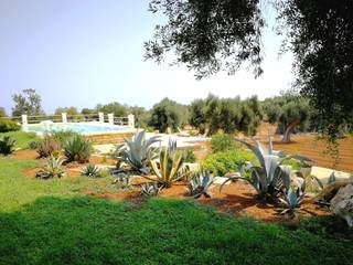 masseria mediterranea in Puglia, Natura&Architettura Natura&Architettura Jardines de estilo mediterráneo