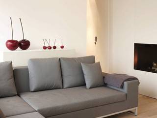 Unique Living Room Decor, Spacio Collections Spacio Collections Вітальня Кераміка Червоний