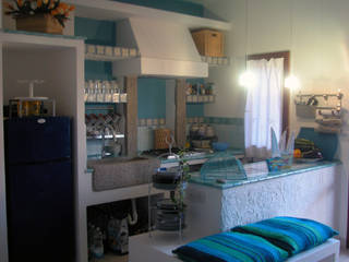 Nel blu dipinto di blu ..., Livingreen S.r.l. - Architetto Barbara Tavoso Livingreen S.r.l. - Architetto Barbara Tavoso Cucina attrezzata Laterizio