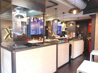 WOK & GO ristorante take away: Gastronomia in stile  di CARLO CHIAPPANI  interior designer