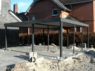 Metallcarport mit Geräteraum, Carport-Schmiede GmbH & Co. KG - Hersteller für Metallcarports und Stahlcarports auf Maß Carport-Schmiede GmbH & Co. KG - Hersteller für Metallcarports und Stahlcarports auf Maß Carport Eisen/Stahl Grau
