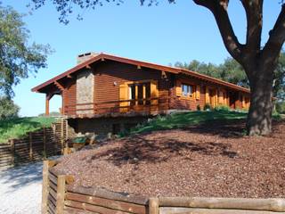 RUSTICASA | Casa unifamiliar | Santo Estevão, RUSTICASA RUSTICASA Holzhaus Massivholz Mehrfarbig