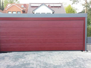 Doppelcarport mit Garagentor, Carport-Schmiede GmbH & Co. KG - Hersteller für Metallcarports und Stahlcarports auf Maß Carport-Schmiede GmbH & Co. KG - Hersteller für Metallcarports und Stahlcarports auf Maß Carport Eisen/Stahl Grau