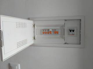 Instalación de cuado electrico, MultiServ. Multiservicios Malaga MultiServ. Multiservicios Malaga Powierzchnie handlowe