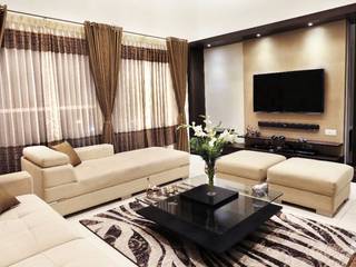 Duplex Apartment -SNN Raj Lakeview, Interiors by ranjani Interiors by ranjani Nowoczesny salon Drewno O efekcie drewna