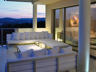 Duplex by the Mediterranean Sea in Sitges, Rardo - Architects Rardo - Architects Modern balcony, veranda & terrace