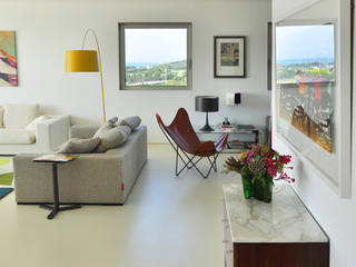 Duplex by the Mediterranean Sea in Sitges, Rardo - Architects Rardo - Architects Modern living room