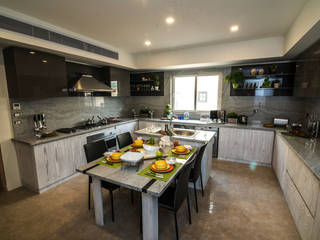 Family Kitchen, Micasa Design Micasa Design Küchenzeile Grau