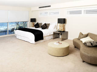 Bedroom Plantation Shutters, TWO Australia TWO Australia Habitaciones de estilo minimalista