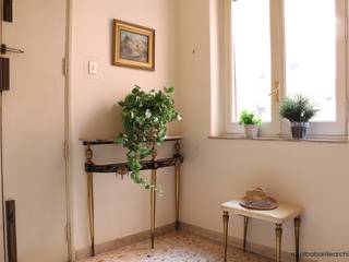 CASA AL PARCO, rosalba barrile architetto rosalba barrile architetto Classic corridor, hallway & stairs