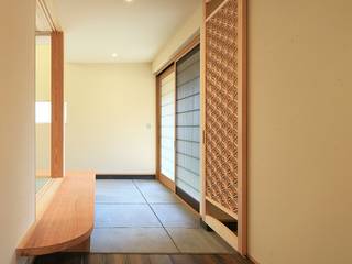 杜の癒しの家, ing-環境設計室 ing-環境設計室 Couloir, entrée, escaliers modernes