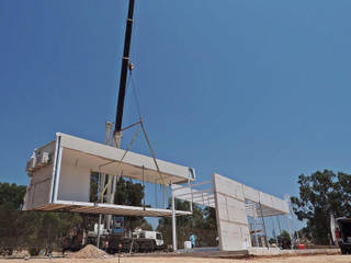 OFICINA MODULAR EN VILLAJOYOSA. ALICANTE. ESPAÑA, Javier Garcia Alda arquitecto Javier Garcia Alda arquitecto 상업공간 철 / 철강