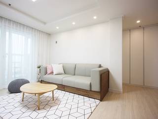 광장동 32평 내츄럴 홈스타일링, homelatte homelatte Phòng khách phong cách tối giản
