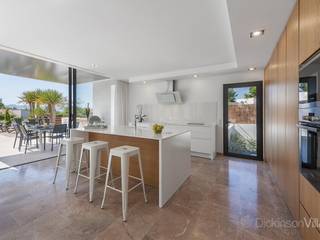 Construcción de una nueva Vivienda unifamiliar aislada con piscina en Alcudia (Mallorca), Diego Cuttone, arquitectos en Mallorca Diego Cuttone, arquitectos en Mallorca Modern Kitchen