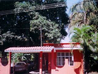 CASA HABITACION, FRANCISCO MONTIEL FRANCISCO MONTIEL Maison individuelle Briques