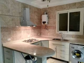 شاليهين توأم مع حديقة و حمام سباحة, TRK Architecture TRK Architecture Kitchen units Aluminium/Zinc