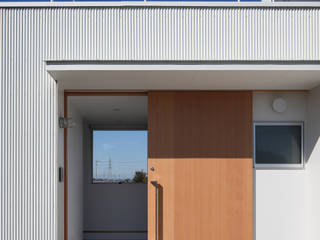 there, *studio LOOP 建築設計事務所 *studio LOOP 建築設計事務所 Ingresso, Corridoio & Scale in stile moderno