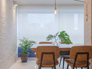 Apartamento Vila da Serra 03, cmm_arquitetura cmm_arquitetura Modern dining room Wood Wood effect