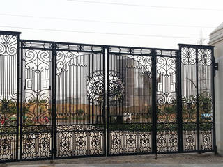 Delhi Public School (DPS), Gurgaon, Karara Mujassme India Karara Mujassme India Classic style corridor, hallway and stairs Metal