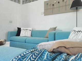 HOME STAGING CASA INDIPENDENTE ARREDATA A ORTONA, Sonia Santirocco architetto e home stager Sonia Santirocco architetto e home stager Soggiorno moderno