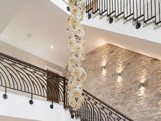 Style your home with SERIP Chandeliers, S. T. Unicom Pvt. Ltd. S. T. Unicom Pvt. Ltd. Salones modernos