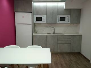 Un comedor office de diseño, femcuines femcuines 餐廳