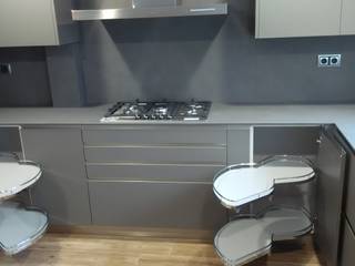 Una cocina en tonos grises que te sorprenderá, femcuines femcuines Cocinas de estilo industrial