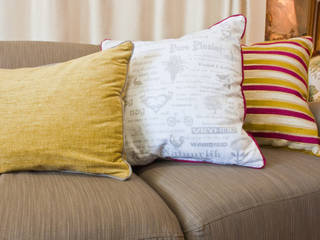 ​29 on st James B&B , Redesign Interiors Redesign Interiors Living room