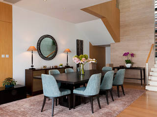 Peak Residence, Hong Kong, Nicole Cromwell Interior Design Nicole Cromwell Interior Design Modern Yemek Odası