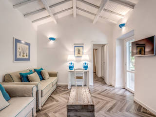 VILLINO (PORTO ERCOLE - GR), Gian Paolo Guerra Design Gian Paolo Guerra Design Classic style living room