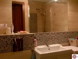 Pora na ekskluzywny motyw zdobniczy w Twojej łazience, Cerames Cerames クラシックスタイルの お風呂・バスルーム