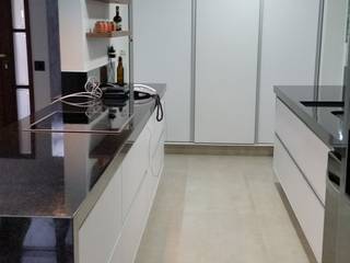 Reforma de Residencia ME, StudioCS Arquitetura StudioCS Arquitetura وحدات مطبخ MDF