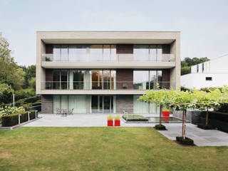 Neubau einer Villa in Ostbelgien, Architekturbüro Sutmann Architekturbüro Sutmann Modern houses