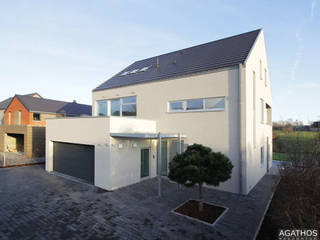 Einfamilienhaus in Lontzen Architekturbüro Sutmann Moderne Häuser Anlage,Himmel,Gebäude,Fenster,Leuchte,Haus,Grundstück,Baum,Materialeigenschaft,Asphalt