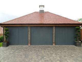 Garage Doors , Wessex Garage Doors Wessex Garage Doors Garage/Rimessa in stile classico