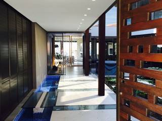 Izinga Park, Umhlanga , Urban Create Design Interiors Urban Create Design Interiors Modern corridor, hallway & stairs
