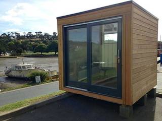 THINKING OF ADDING A GARDEN ROOM TO YOUR HOME?, Building With Frames Building With Frames Bureau minimaliste Bois