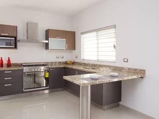 SECTOR VIÑEDOS MODELO SURICATA, KOVE Cocinas y Muebles KOVE Cocinas y Muebles Кухня ДСП