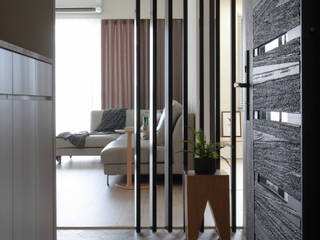 玄關 極簡室內設計 Simple Design Studio 斯堪的納維亞風格的走廊，走廊和樓梯 玄關,六角磚,鐵件,格柵
