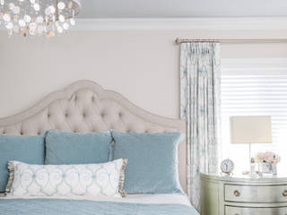 Tranquil Master Bedroom and Ensuite, Frahm Interiors Frahm Interiors Classic style bedroom
