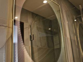 Illuminated Mirror , Alguacil & Perkoff Ltd. Alguacil & Perkoff Ltd. モダンスタイルの お風呂 ガラス