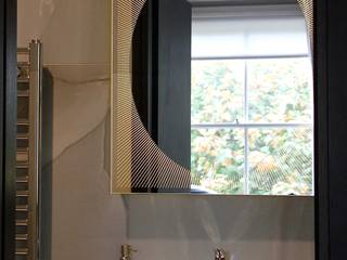 Illuminated Mirror , Alguacil & Perkoff Ltd. Alguacil & Perkoff Ltd. Bagno moderno Vetro