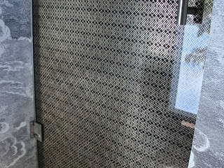 Glass Door with Bespoke Filigree Pattern , Alguacil & Perkoff Ltd. Alguacil & Perkoff Ltd. Glass doors Glass
