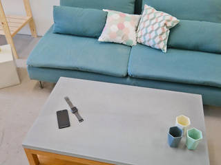 timba Betoncouchtisch, Jung und Grau Jung und Grau Modern living room Concrete