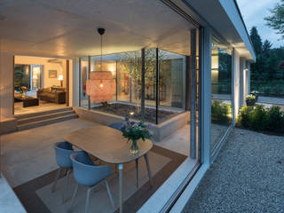 Patio House, Bloot Architecture Bloot Architecture Study/office Concrete Grey