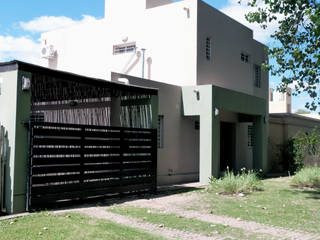 VIVIENDA ROLDAN 1, ECOS INGENIERIA ECOS INGENIERIA Single family home